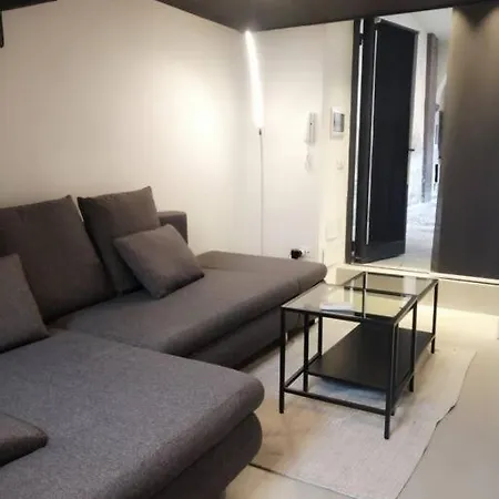 Апартаменты Bed And Bike - Loft Бергамо